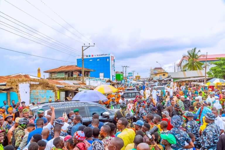 20 Years After, Community Gets Maternity Centre as Governor Adeleke Receives Rousing Welcome in Iwo