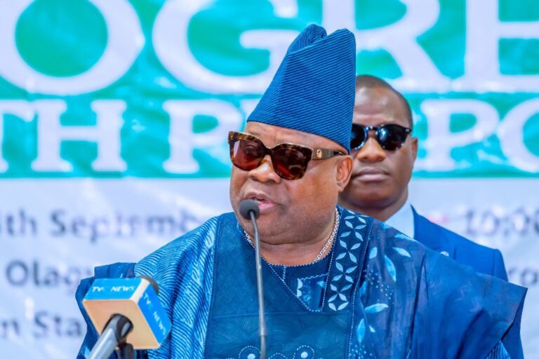 Governor Adeleke Salutes  Elderstatesman, Lt. Gen. Alani Akinrinade on 85th Birthday