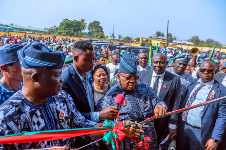 Photos: Governor Adeleke Reconstructs, Commissions Otan Ayegbaju-Iresi Intercity Road After 44 Years